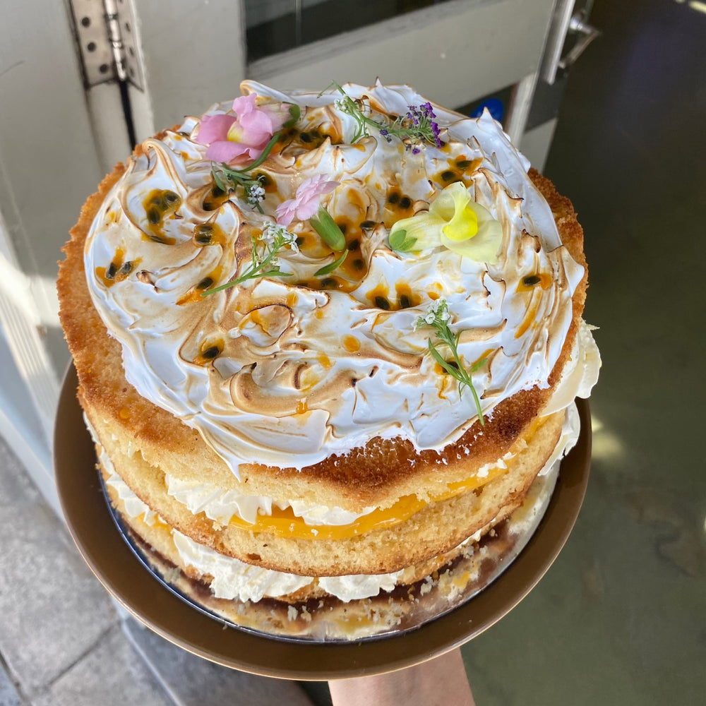 Daisy Cake (from Armadale only)